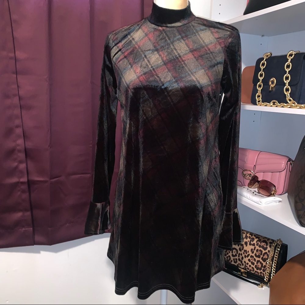 NWT Lulu’s Plaid Velvet Mock Neck Flounce Sleeve Pleated Mini Dress